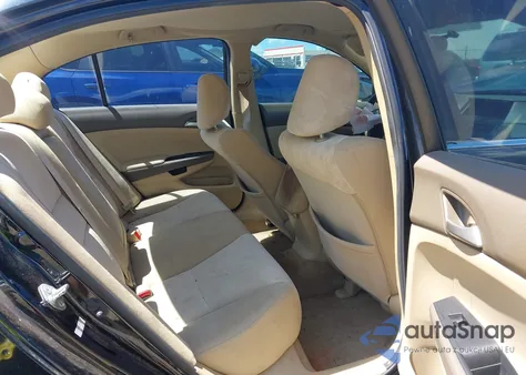 2010 Honda Accord 2.4 Lx-P z USA, uszkodzony, nr VIN 1HGCP2F44AA146333